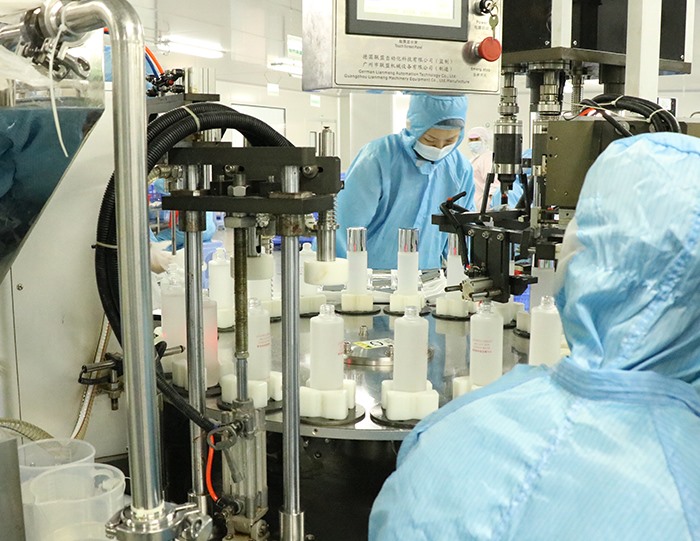 全自(zì)動灌裝機(jī)