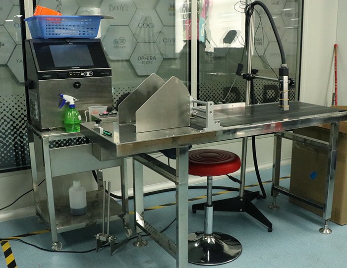 全自(zì)動噴碼機(jī)